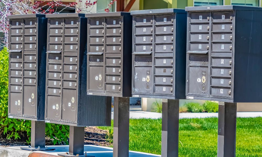 What To Expect When Installing 4C Horizontal Mailboxes